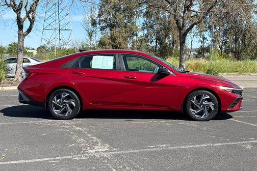 2025 Hyundai ELANTRA Sport