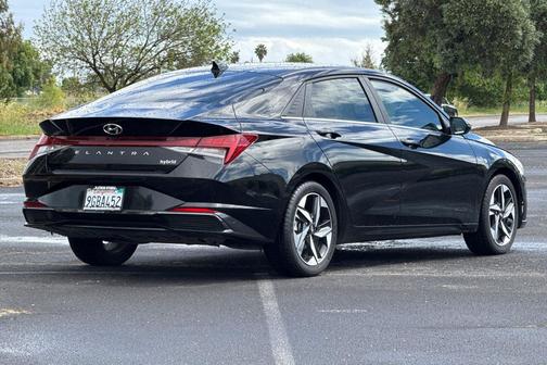 2023 Hyundai ELANTRA HEV Limited