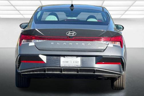 2025 Hyundai ELANTRA HEV Limited