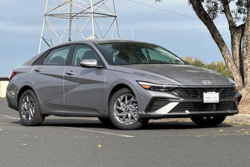 Fluid Metal 2026 Hyundai ELANTRA HEV Blue