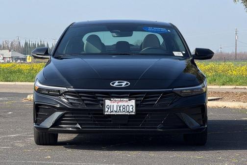 2025 Hyundai ELANTRA HEV Limited