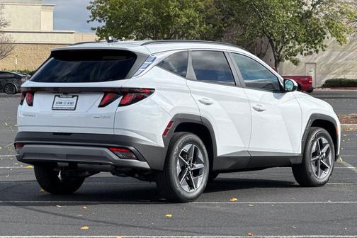 2026 Hyundai TUCSON Hybrid SEL