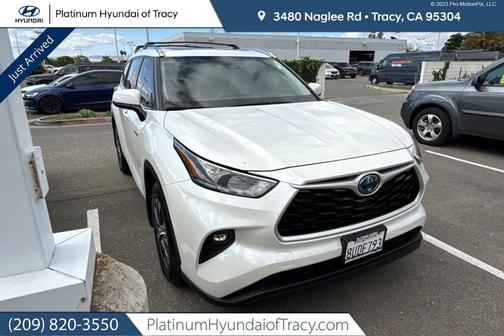 Blizzard Pearl 2021 Toyota Highlander Hybrid XLE