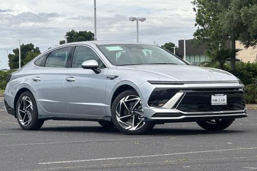 Aero Silver 2026 Hyundai SONATA SEL