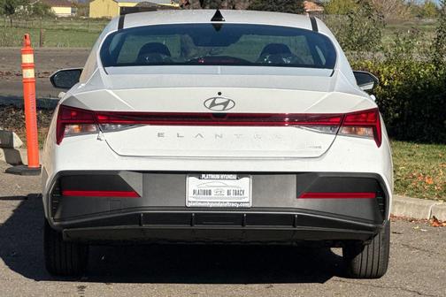 2026 Hyundai ELANTRA HEV Blue