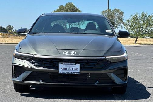 2025 Hyundai ELANTRA HEV SEL Sport