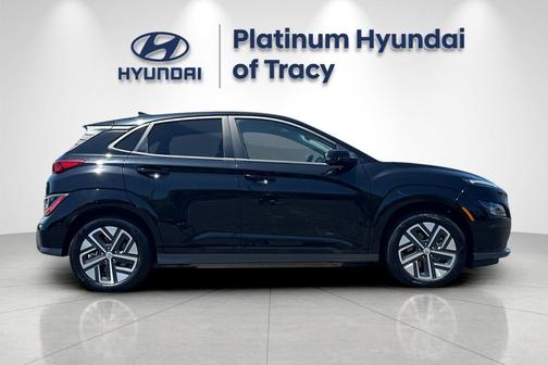 Black 2023 Hyundai KONA EV SE