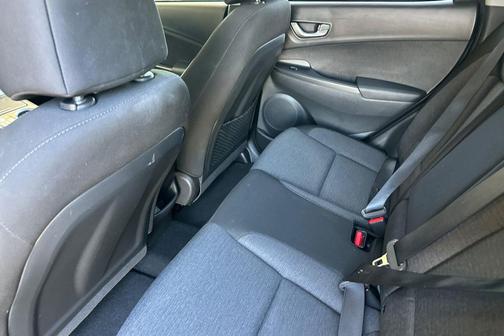 Black 2023 Hyundai KONA EV SE