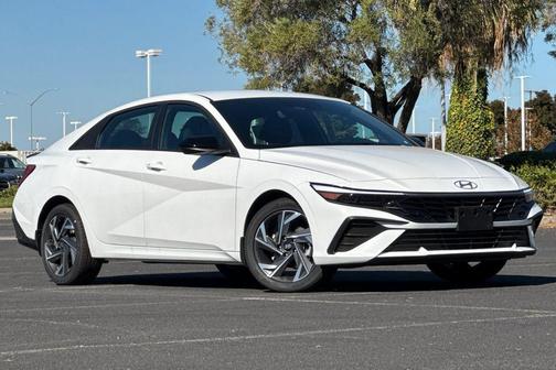 2025 Hyundai ELANTRA Sport