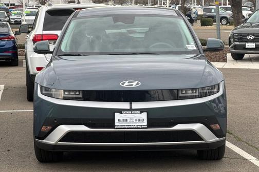 2026 Hyundai IONIQ 5 SE