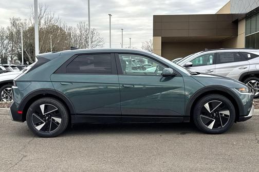 2026 Hyundai IONIQ 5 SE