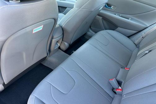 2025 Hyundai ELANTRA HEV SEL Sport