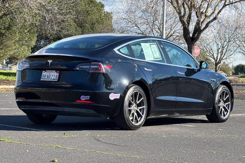 2019 Tesla Model 3 Standard Range Plus