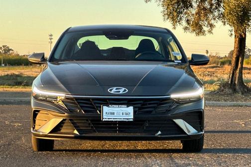 2026 Hyundai ELANTRA HEV Blue