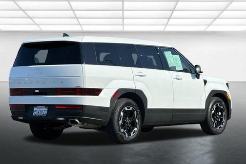 2025 Hyundai SANTA FE SE