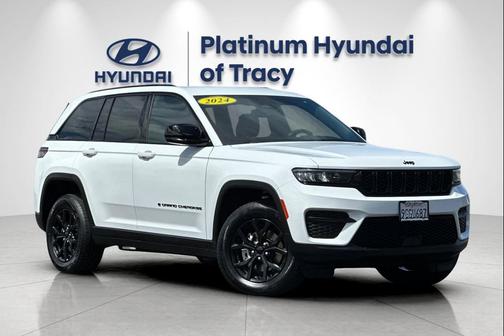 Bright White Clearcoat 2024 Jeep Grand Cherokee Altitude