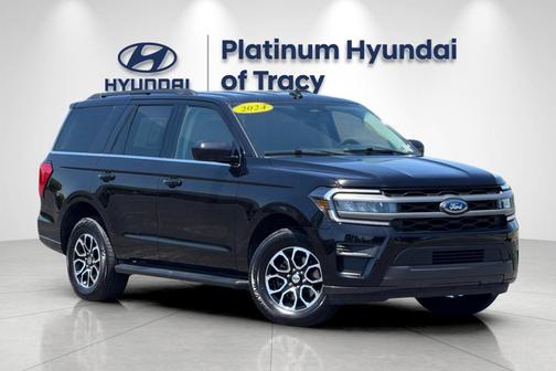 Agate Black Metallic 2024 Ford Expedition XLT