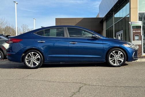 2017 Hyundai ELANTRA Limited