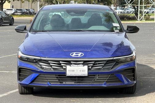 2026 Hyundai ELANTRA HEV SEL Sport