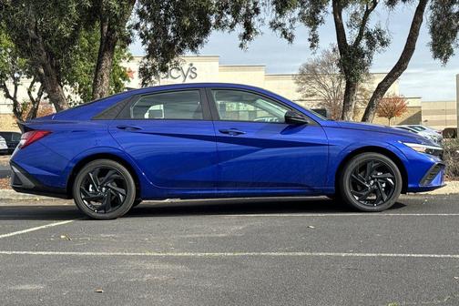 2026 Hyundai ELANTRA HEV SEL Sport