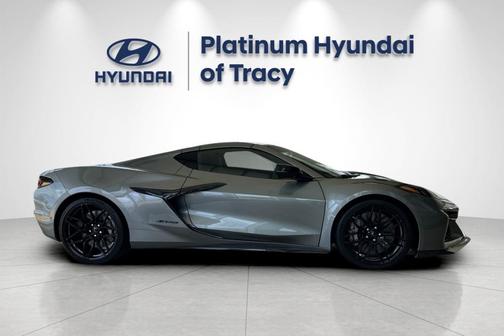 Hypersonic Gray Metallic 2023 Chevrolet Corvette Z06