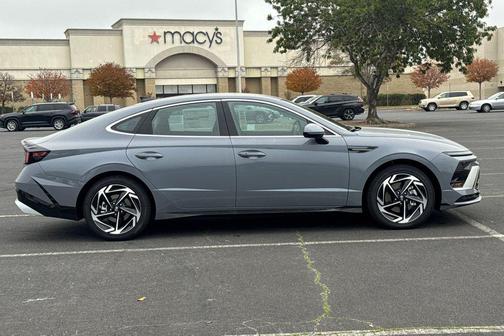 2026 Hyundai SONATA SEL