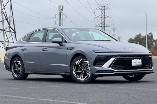 2026 Hyundai SONATA SEL