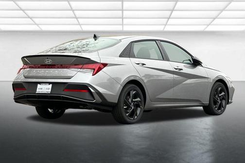 2026 Hyundai ELANTRA HEV SEL Sport