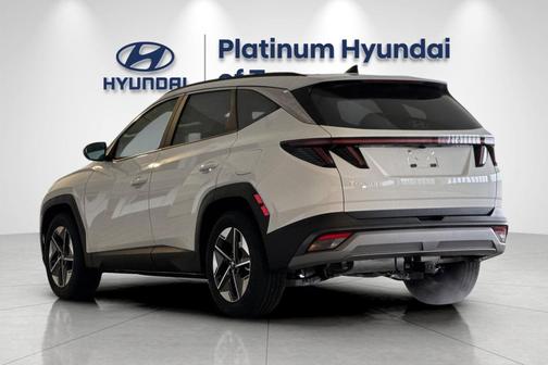 Serenity White Pearl 2026 Hyundai TUCSON SEL Premium