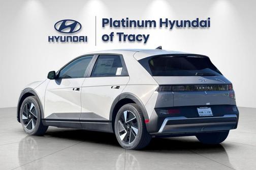 Cyber Gray 2026 Hyundai IONIQ 5 SE