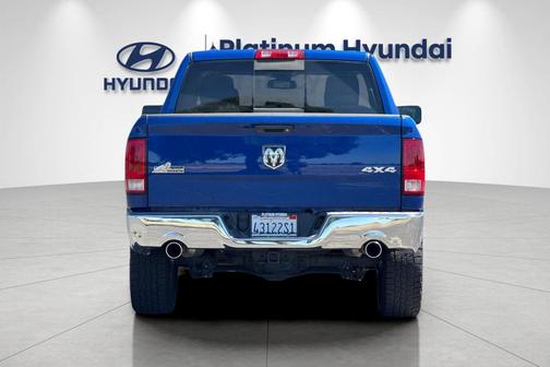Blue Streak Pearlcoat 2014 RAM 1500 Big Horn