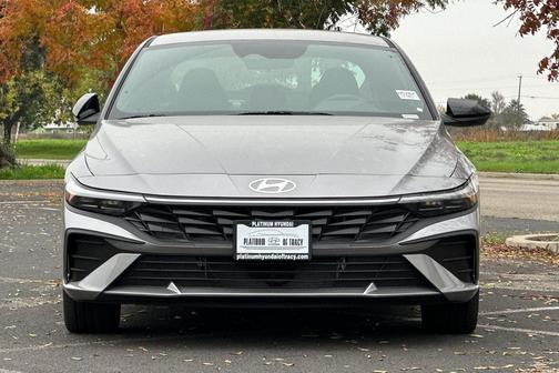 Fluid Metal 2026 Hyundai ELANTRA HEV SEL Sport