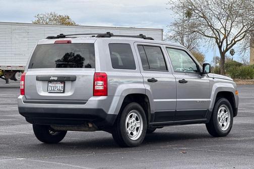 2016 Jeep Patriot Sport
