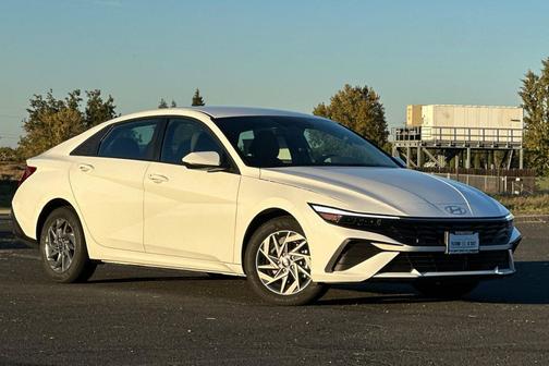 Serenity White Pearl 2026 Hyundai ELANTRA HEV Blue