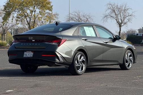 2025 Hyundai ELANTRA Sport