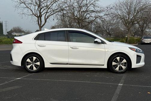 2019 Hyundai IONIQ Plug-In Hybrid Limited