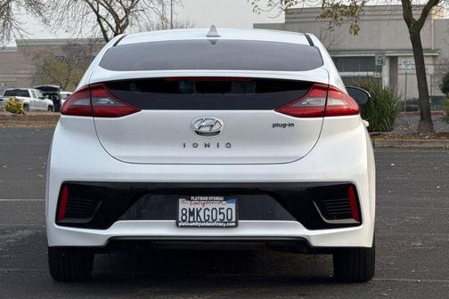 2019 Hyundai IONIQ Plug-In Hybrid Limited
