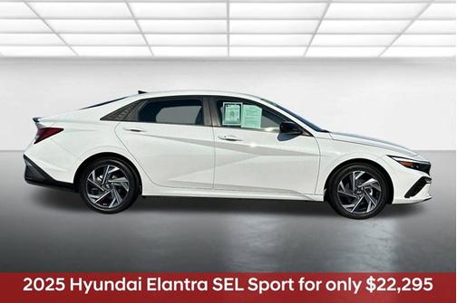 2025 Hyundai ELANTRA SEL Sport