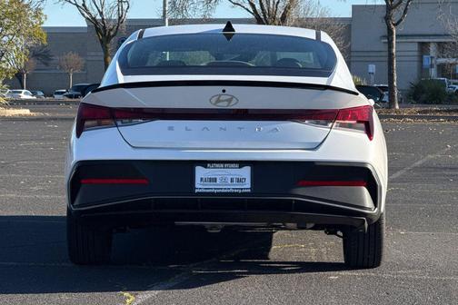 2026 Hyundai ELANTRA Sport