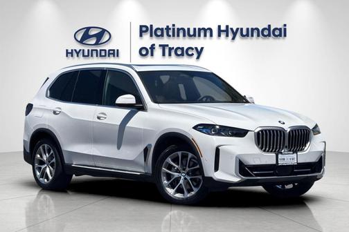 White 2025 BMW X5 xDrive40i