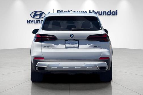 White 2025 BMW X5 xDrive40i