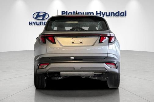Shimmering Silver 2026 Hyundai TUCSON SE