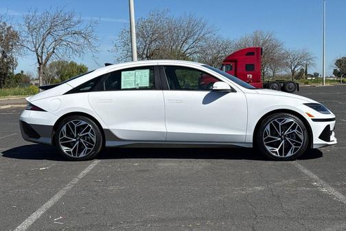 2023 Hyundai IONIQ 6 SEL