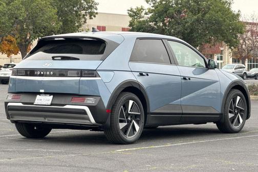 2026 Hyundai IONIQ 5 SEL