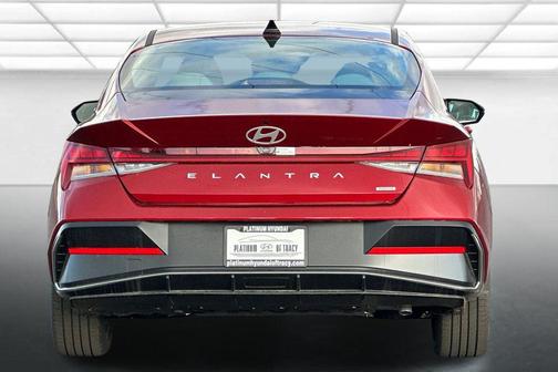 2025 Hyundai ELANTRA HEV Limited