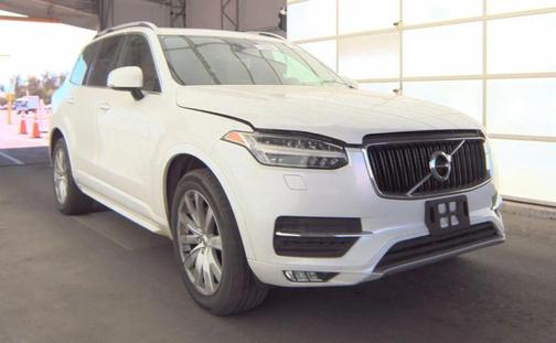 White 2016 Volvo XC90 T6 Momentum