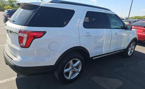 White 2019 Ford Explorer XLT Sport Utility 4D