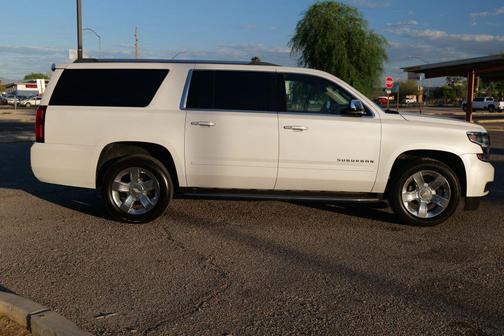 White 2017 Chevrolet Suburban Premier