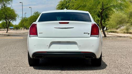 Bright White Clearcoat 2017 Chrysler 300 S
