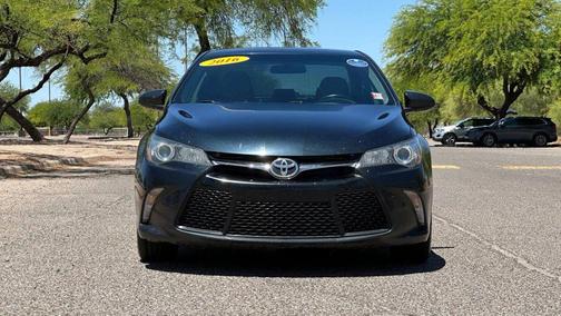 Blue Crush Metallic 2016 Toyota Camry SE